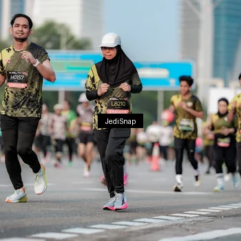 Runner Photo 6757707
