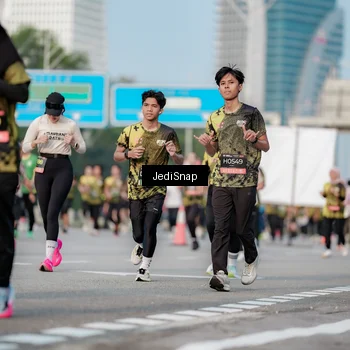 Runner Photo 6757713