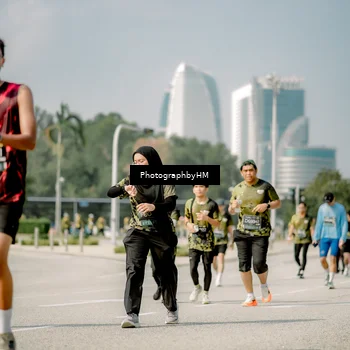 Runner Photo 6757717