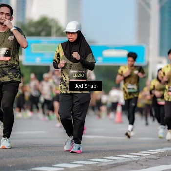 Runner Photo 6757725
