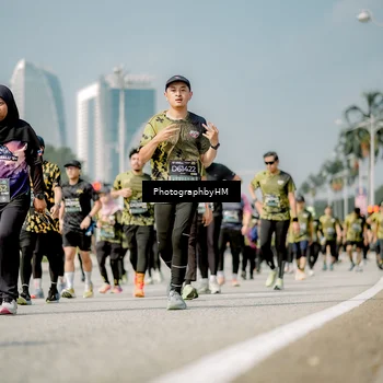 Runner Photo 6757743