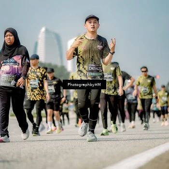 Runner Photo 6757777