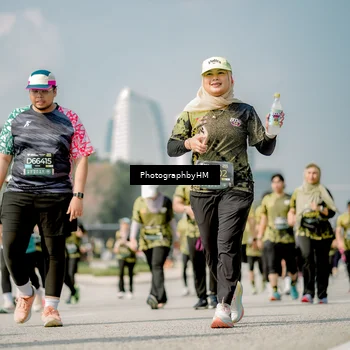Runner Photo 6757833