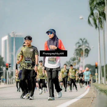 Runner Photo 6758024