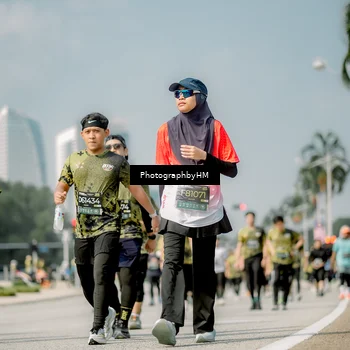 Runner Photo 6758050