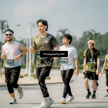 Runner Photo 6758088