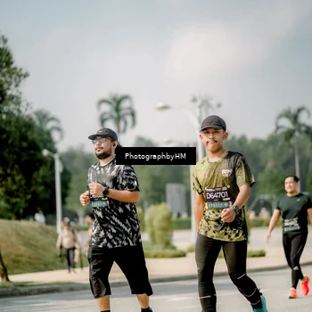 Runner Photo 6758112