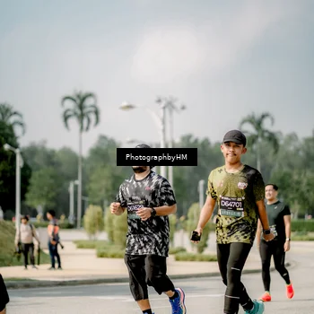 Runner Photo 6758113