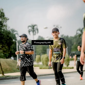 Runner Photo 6758116