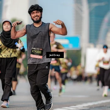 Runner Photo 6758119