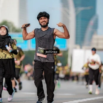 Runner Photo 6758173