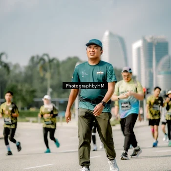 Runner Photo 6758176
