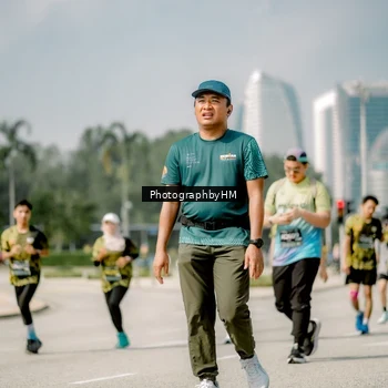 Runner Photo 6758178