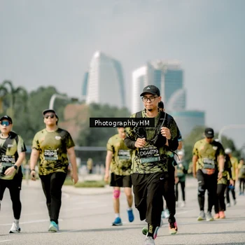 Runner Photo 6758198