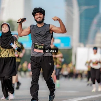Runner Photo 6758204