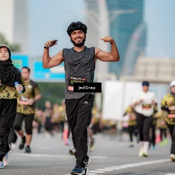 Runner Photo 6758283