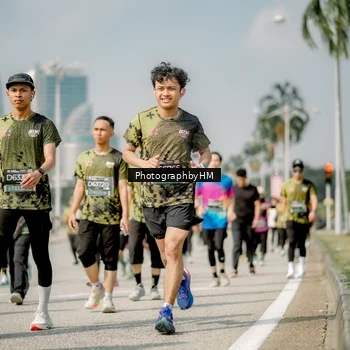 Runner Photo 6758321