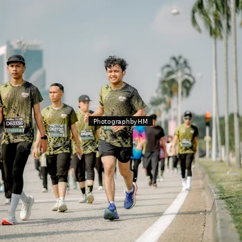 Runner Photo 6758329