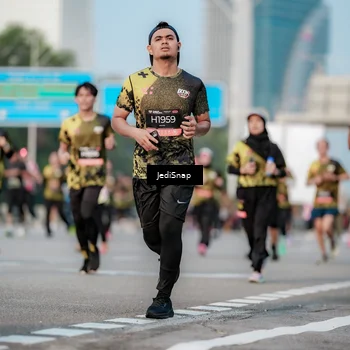 Runner Photo 6758339