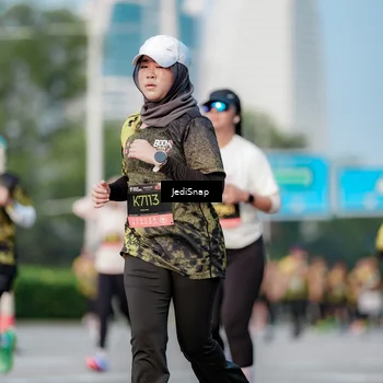 Runner Photo 6758355