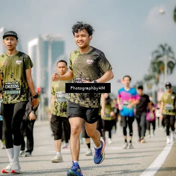 Runner Photo 6758368