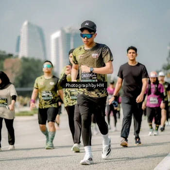 Runner Photo 6758397