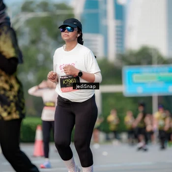 Runner Photo 6758400