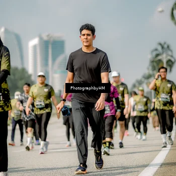 Runner Photo 6758418