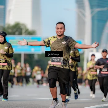 Runner Photo 6758429