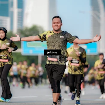 Runner Photo 6758582