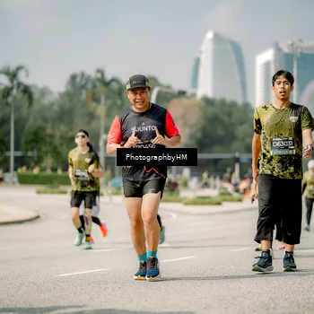 Runner Photo 6758655