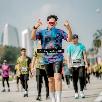 Runner Photo 6758852