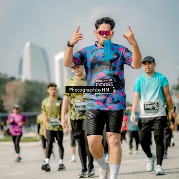 Runner Photo 6758855