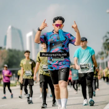 Runner Photo 6758860