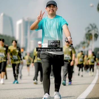 Runner Photo 6758876