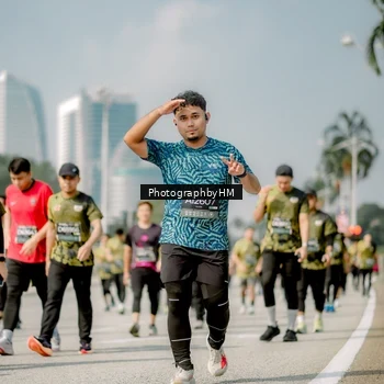 Runner Photo 6758882