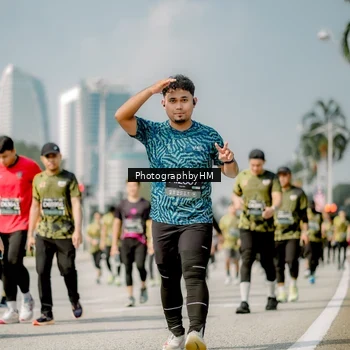 Runner Photo 6758889