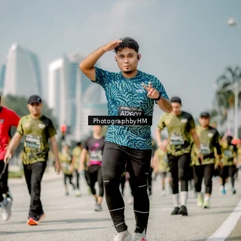 Runner Photo 6758891