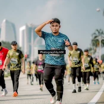 Runner Photo 6758892
