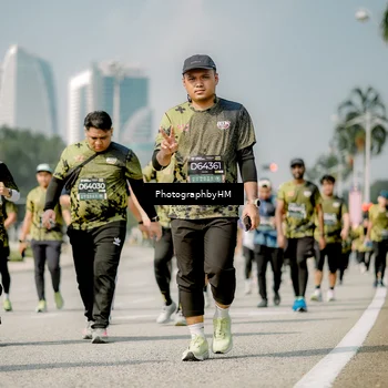 Runner Photo 6758942