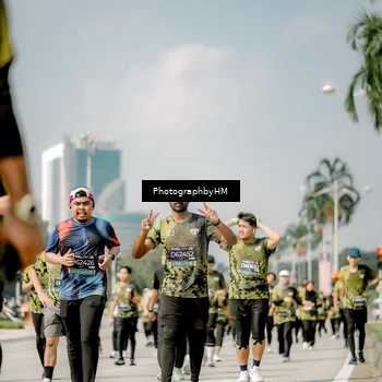 Runner Photo 6758965