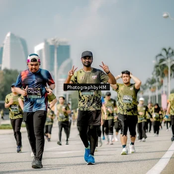 Runner Photo 6758977