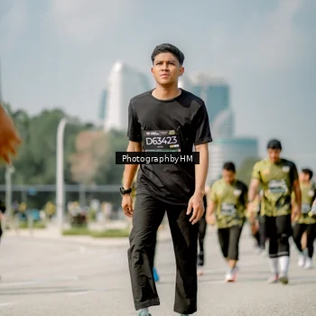 Runner Photo 6759040