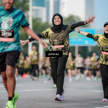 Runner Photo 6759099