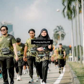 Runner Photo 6759110
