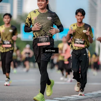 Runner Photo 6759174