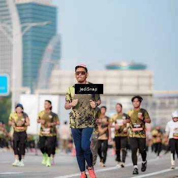 Runner Photo 6759382