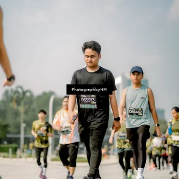 Runner Photo 6759438