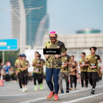 Runner Photo 6759446