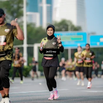 Runner Photo 6759530